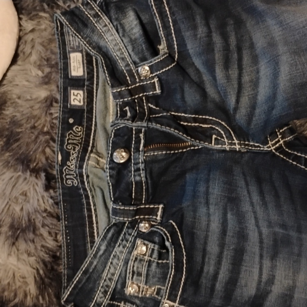 Miss me size 25 mid rise boot cut